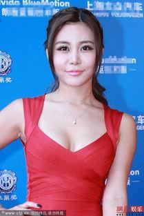 胸小的女明星有那些,盘点胸小却人气爆棚的女明星