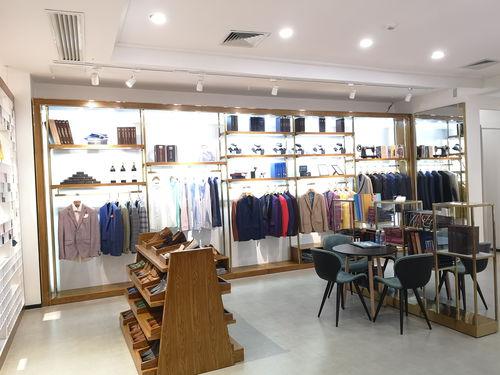 云浮网红服装定做店,打造个性化潮流风采