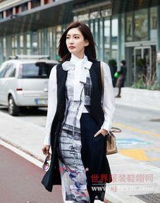 明星 穿衣图,时尚穿搭瞬间捕捉